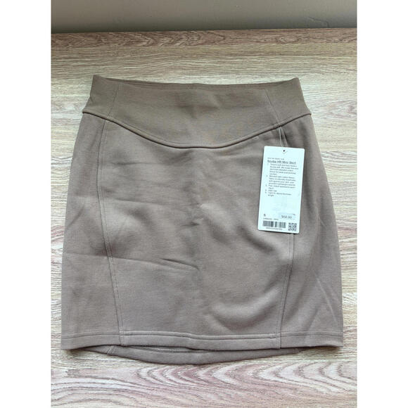 lululemon athletica Dresses & Skirts - NWT Lululemon Scuba HR Mini Skirt size Small in Brown